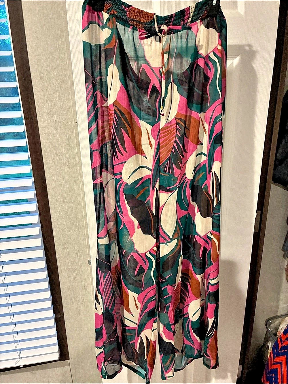 Time and Tru Abstract Wide Leg Pants in Green & Pink Size 1X Like New cover up